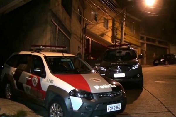 Imagem da noticia Policial é baleado ao tentar ajudar o primo a recuperar moto roubada