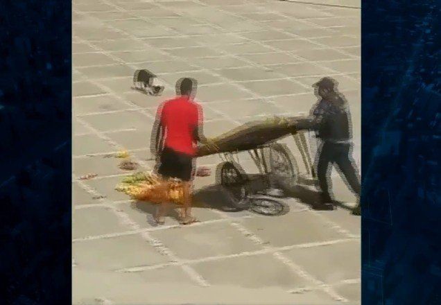 Imagem da noticia Policial militar que virou carrinho de vendedor ambulante em Fortaleza é afastado