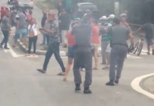Policial militar reage e mata dois assaltantes na Grande São Paulo