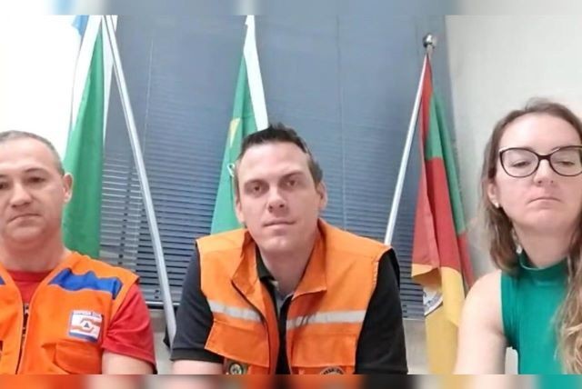 Imagem da noticia Prefeito de Feliz (RS): "Se autoridades colocassem pés na lama, entenderiam tudo de que a gente precisa"