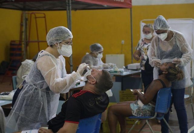 Imagem da noticia SP amplia testagem de covid para contatantes de pacientes infectados