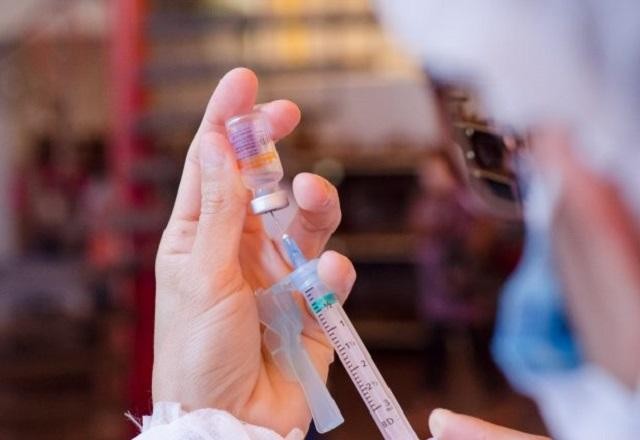 Câmara aprova PL que autoriza quebra de patente para produção de vacinas