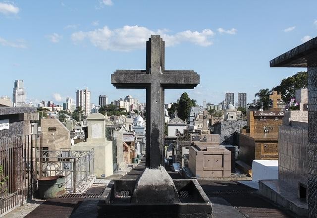Imagem da noticia Brasil tem segunda menor média móvel de mortes por covid-19 do ano