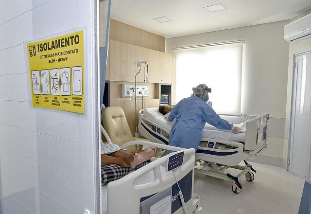 Imagem da noticia Covid-19: Brasil chega a 18.792.511 casos e 525.112 mortes