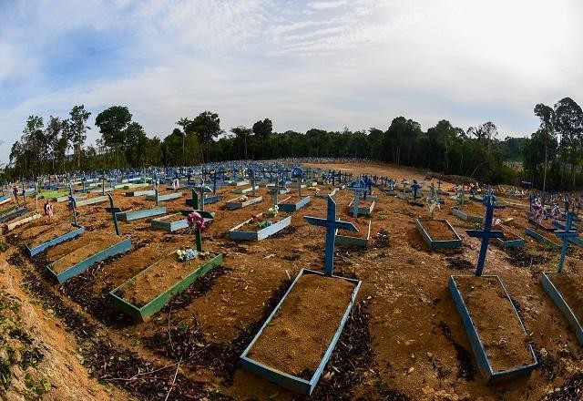 Imagem da noticia Covid-19: Brasil registra mais 3.888 casos e 39 mortes em 24 horas