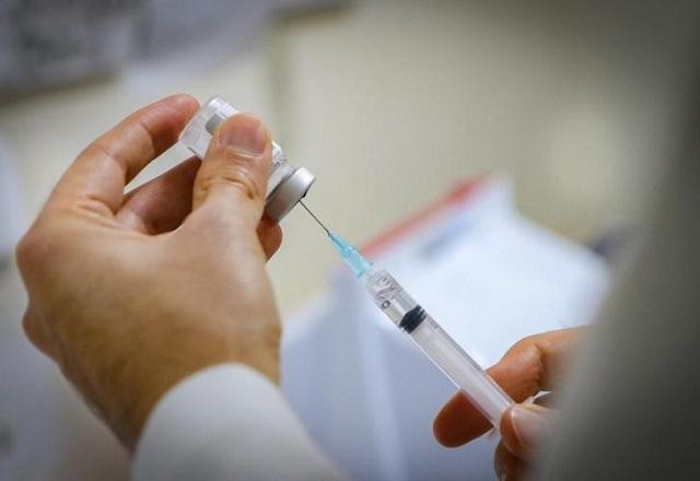 Imagem da noticia Tomar vacina em outro estado é ilegal? Especialista explica