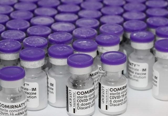 Mais 2,3 milhões de doses de vacina devem chegar em junho, diz Saúde