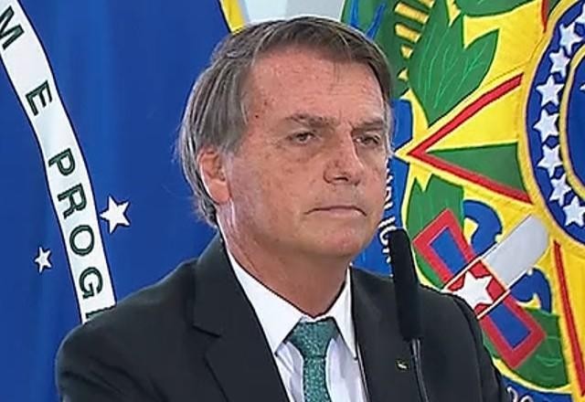 Imagem da noticia Bolsonaro lança minipacote de combate à corrupção e volta a atacar Moro