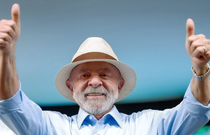 Imagem da noticia Lula afirma que negociações com Trump resultaram em amizade e que tarifaço virou "irrelevante"