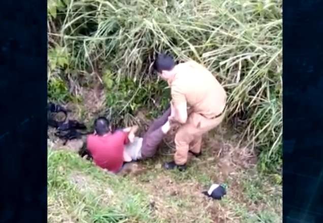 Imagem da noticia Preso há 15 horas em tubulação, idoso é salvo graças a latidos de cachorro
