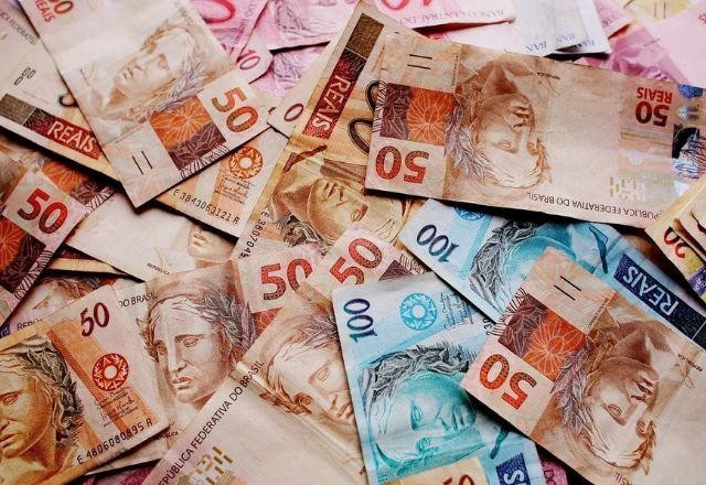 Imagem da noticia Brasil volta a ser top 10 das maiores economias do mundo com PIB de 2023