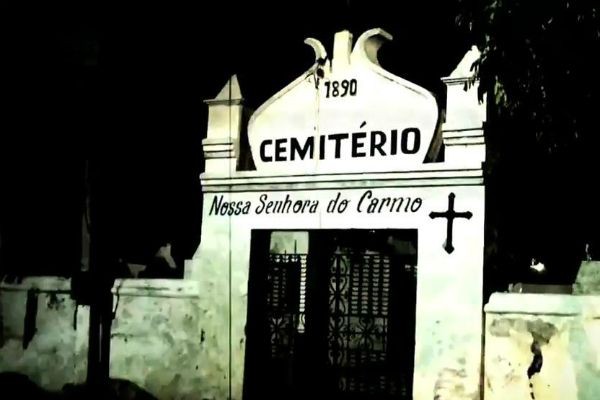 Imagem da noticia Primeiro Impacto visita cemitério ´assombrado´ no interior do Ceará