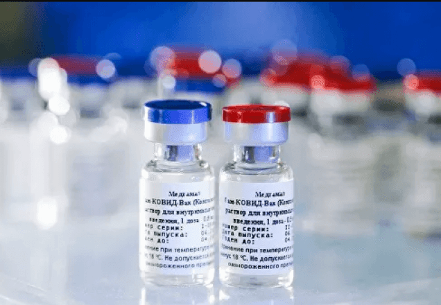 Primeiros lotes da vacina russa estarão disponíveis em duas semanas