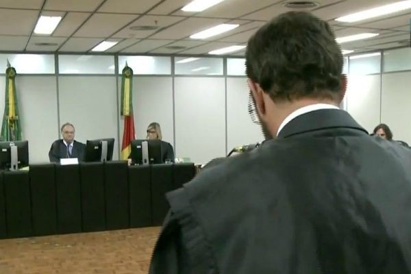 Principais réus do incêndio na boate Kiss não irão à juri popular