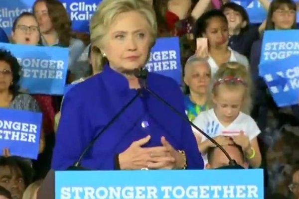 Imagem da noticia Principal cabo eleitoral de Hillary, Obama faz comícios em Miami e Jacksonville