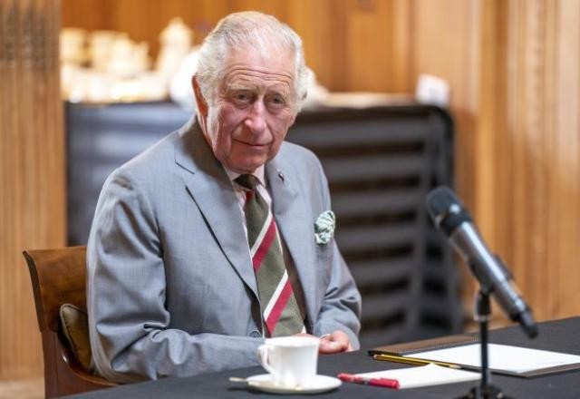Imagem da noticia Saiba mais da trajetória do príncipe Charles, sucessor direto de Elizabeth II