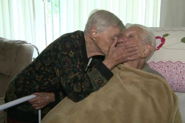 Procura por cuidadores de idosos cresce 60% em um ano