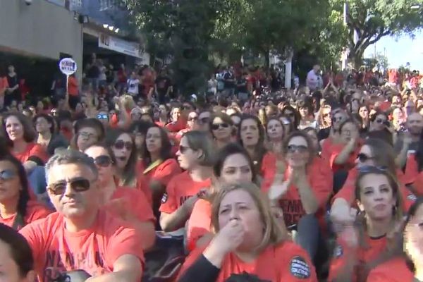 Professores de escolas particulares realizam nova paralisação em SP