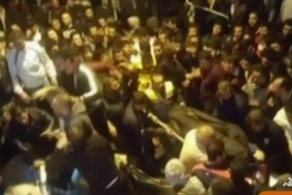 Protestos contra o governo no Irã já somam 22 mortos e mil detidos