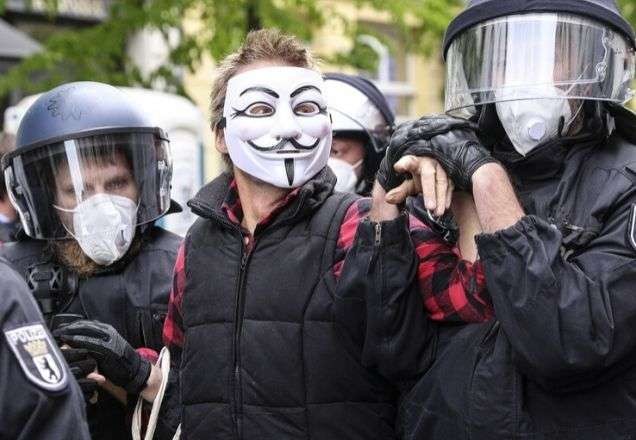 Imagem da noticia Protestos na Alemanha criticam medidas de isolamento