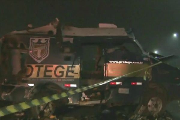 Imagem da noticia Quadrilha fortemente armada assalta carro forte no interior de São Paulo