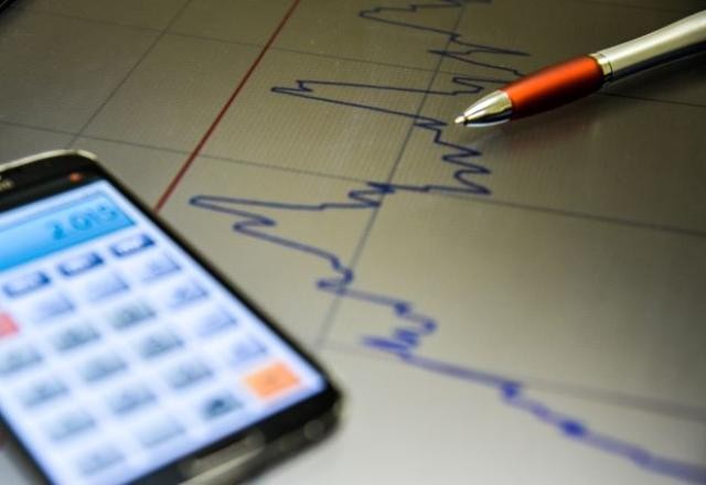 Imagem da noticia Mercado financeiro oscila após quebra de bancos nos Estados Unidos