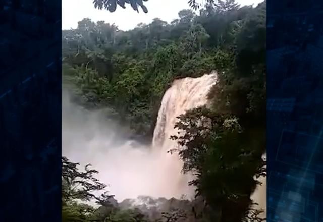 Caminhoneiro morre após tentar fazer uma "selfie" em cachoeira