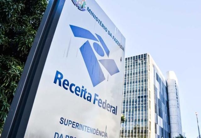 Imagem da noticia Arrecadação de impostos soma R$ 172,3 bi em agosto, informa Receita