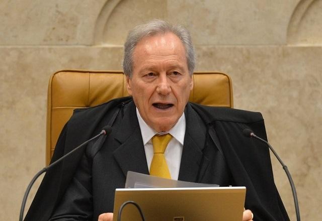 Imagem da noticia Dois presos em atos golpistas têm pedidos de liberdade negados pelo STF