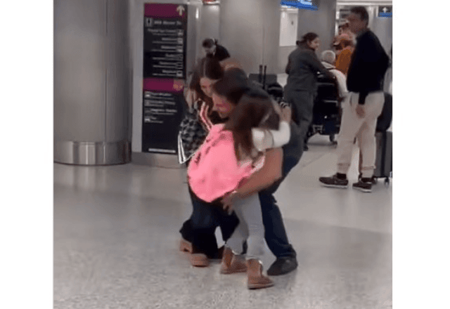 Imagem da noticia Em post, esposa de Ramagem justifica fuga para Miami: "Proteger a minha família"