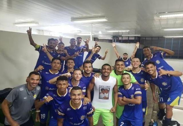 Imagem da noticia Clubes lamentam acidente aéreo que matou jogadores do Palmas