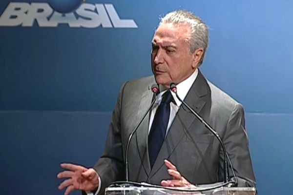 Reforma da Previdência ´não vai tirar direito de ninguém´, diz Michel Temer