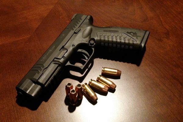 Imagem da noticia Registros de armas de fogo crescem quase 1000% no Brasil desde 2004