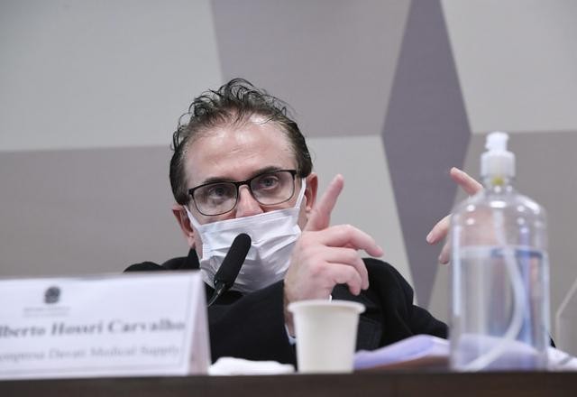 Imagem da noticia Vendedor da Davati vê disputa interna na Saúde por compra de vacinas