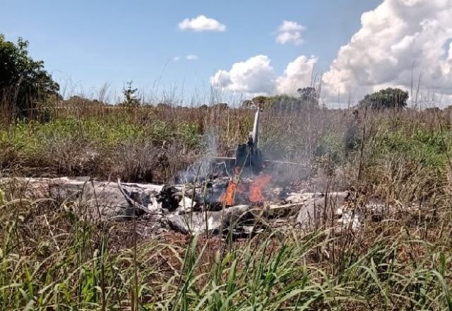 Presidente e jogadores do Palmas morrem em acidente de avião