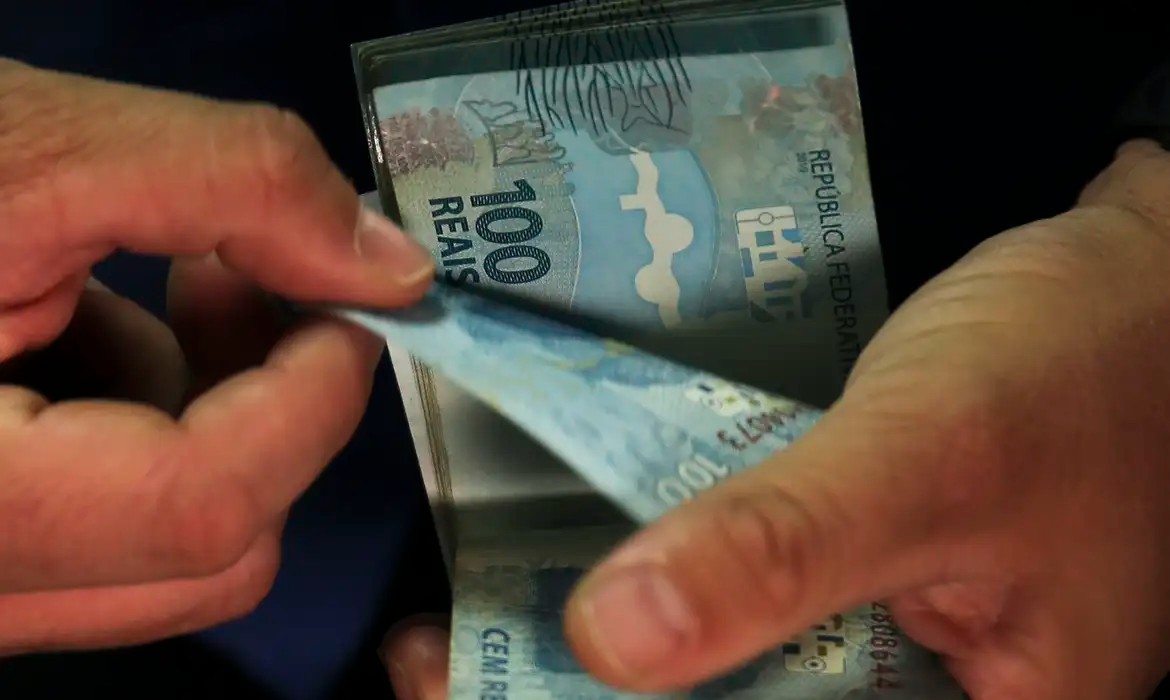 Imagem da noticia Abono salarial: pagamento para nascidos em maio e junho começa nesta sexta-feira (15)