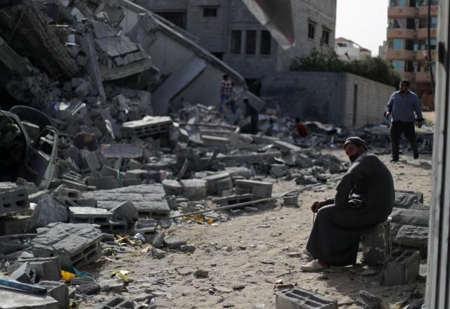Imagem da noticia Especialista fala sobre impactos da guerra entre Israel e Hamas nos direitos humanos da população