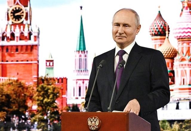 Imagem da noticia Vladimir Putin convida Kim Jong-un para uma visita à Rússia