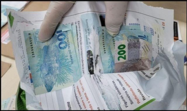 PF apreende R$ 15 mil em dinheiro falso e faz buscas contra suspeito de envolver menor de idade em esquema
