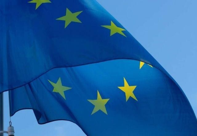 União Europeia convida Rússia para diálogo sobre segurança