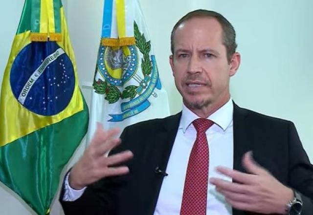 Imagem da noticia Ricardo Cappelli: "General Dias é vítima, não é culpado", diz ministro do GSI