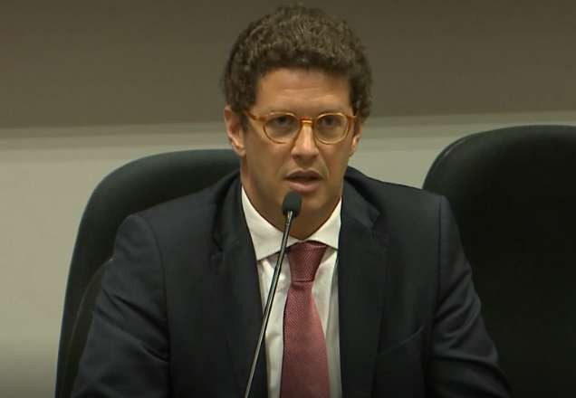 Imagem da noticia Ricardo Salles apresenta plano para combate ao desmatamento da Amazônia