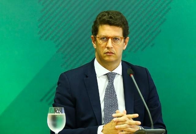 STF decide que investigação contra Salles será com Justiça do Pará
