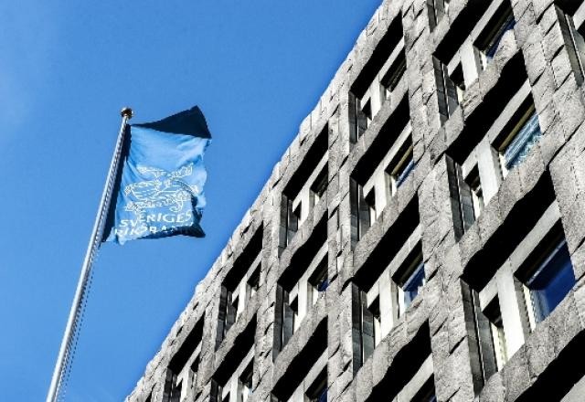 Imagem da noticia Suécia aumenta agressivamente os juros para conter inflação recorde