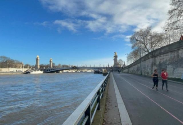 Margens do Sena: um passeio obrigatório pela alma parisiense