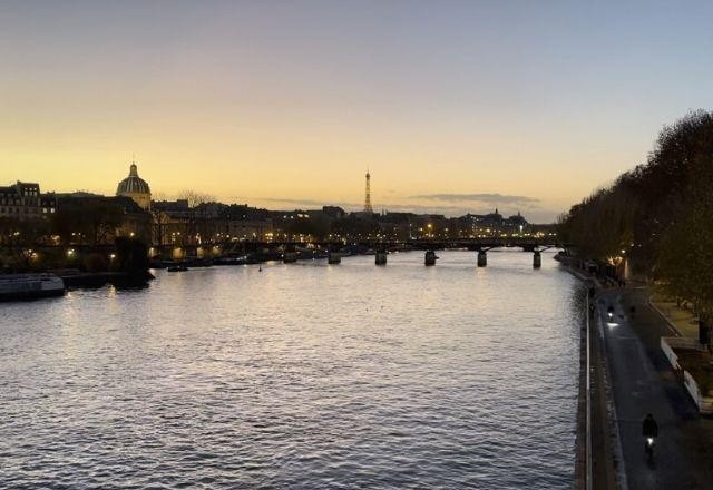 Imagem da noticia Descubra Paris navegando no Bateaux-Mouche