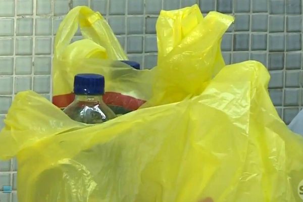 Rio de Janeiro vai proibir uso de sacolas plásticas em supermercados