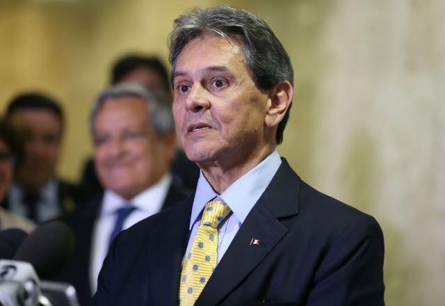 Imagem da noticia Alexandre de Moraes manda que Roberto Jefferson volte à prisão
