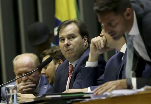 Imagem da noticia Rodrigo Maia rompe relações com líder do Governo na Casa