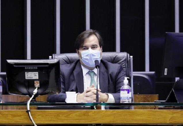 Rodrigo Maia testa positivo para coronavírus